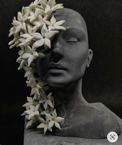 Floral-face-sculpture-400